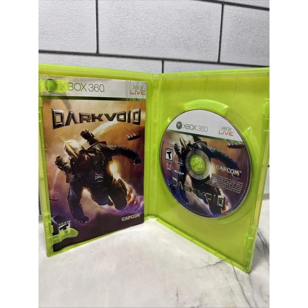 Dark Void (Microsoft Xbox 360, 2010) Complete w/ Manual CIB - TESTED